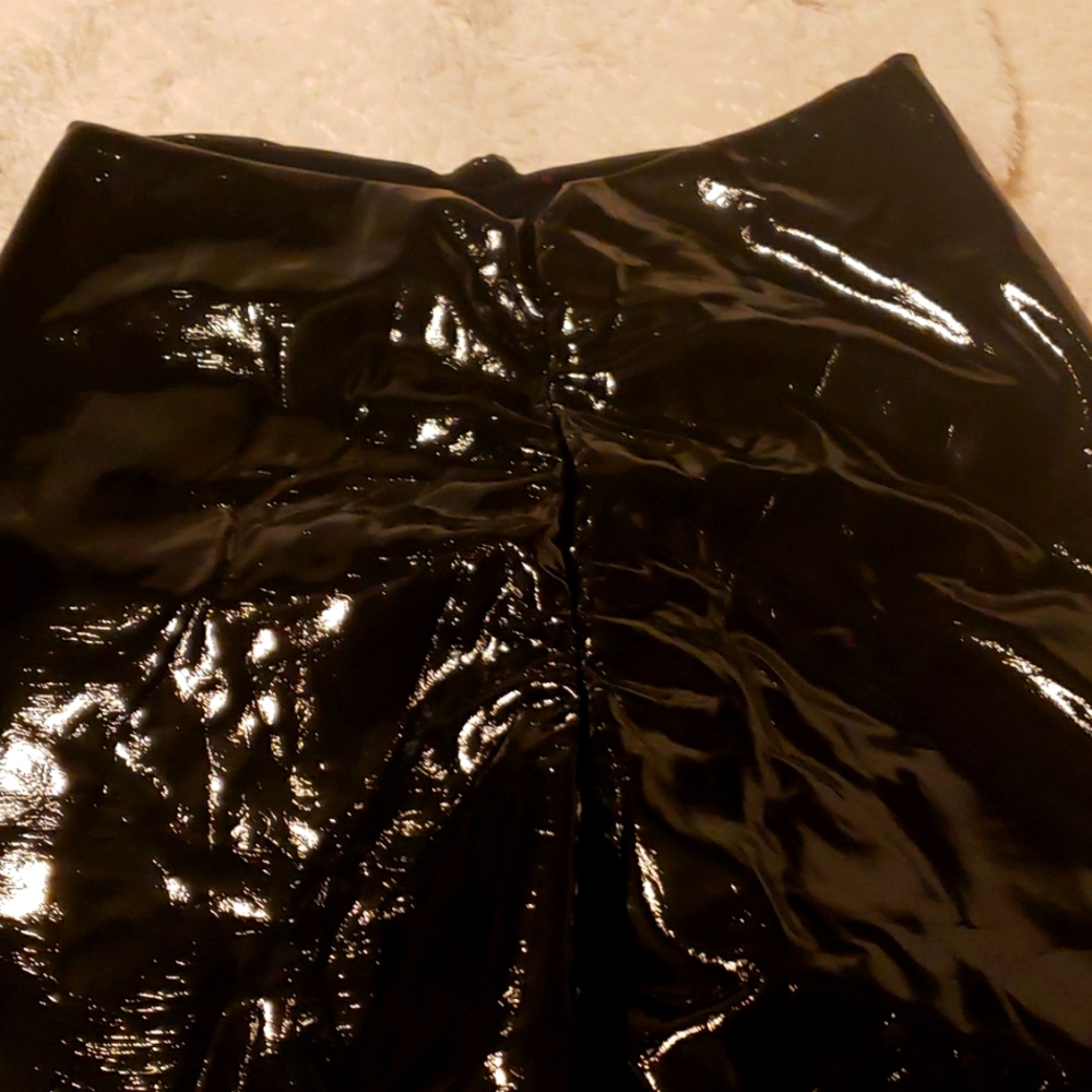 Commando faux patent leather leggings size M